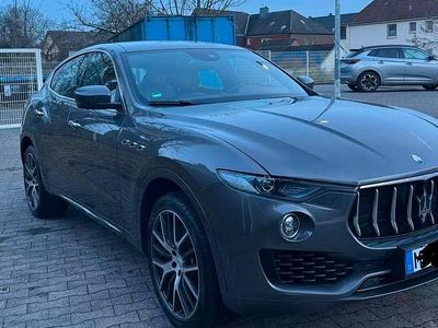 Gebraucht Maserati Levante 430 PS (316 kW) 2017 Grau SUV