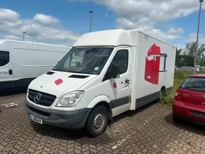 Gebraucht Mercedes Sprinter 95 PS (69 kW) 2011 Weiß Van