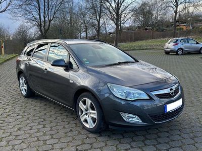 gebraucht Opel Astra Sport Tourer 1.7 CDTI 2011