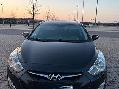 Usata Hyundai i40 139 CV (102 kW) 2014 Nero Station wagon