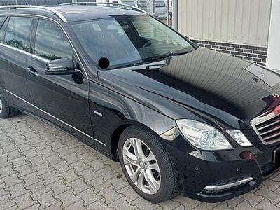 Mercedes E220