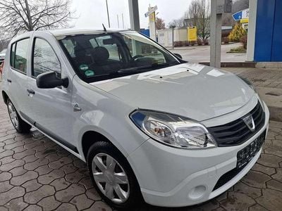 Gebraucht Dacia Sandero 75 PS (55 kW) 2012 Other Limousine