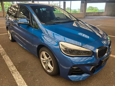 Gebraucht BMW 220 Performance 190 PS (139 kW) 2019 Blau Van / Kleinbus