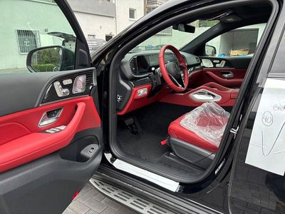 Neu Mercedes GLE300 269 PS (197 kW) 2025 Schwarz SUV