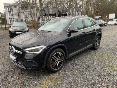 Mercedes GLA220