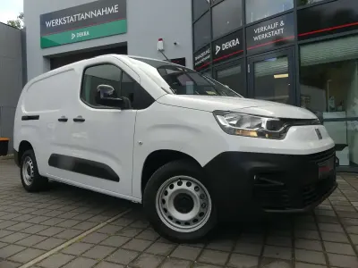 Gebraucht Fiat Doblò 102 PS (75 kW) 2024 Weiß Van / Kleinbus