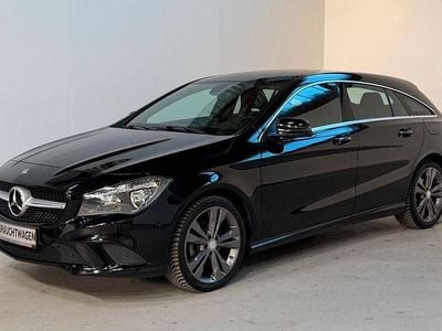 Gebraucht Mercedes CLA180 Shooting Brake Urban 122 PS (89 kW) 2015 Schwarz Kombi