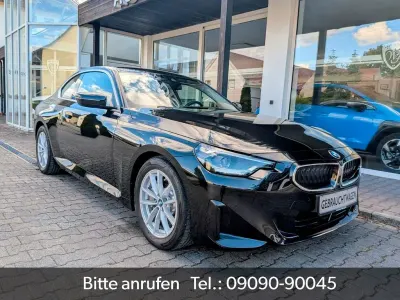 Gebraucht BMW 230 Coupé Sport Line 245 PS (180 kW) 2025 Black sapphire Coupé