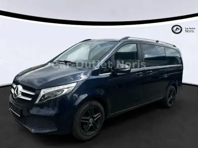 Gebraucht Mercedes V220 Avantgarde 163 PS (119 kW) 2022 Blau Van / Kleinbus