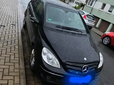 Gebraucht Mercedes B200 140 PS (102 kW) 2008 Schwarz Van / Kleinbus
