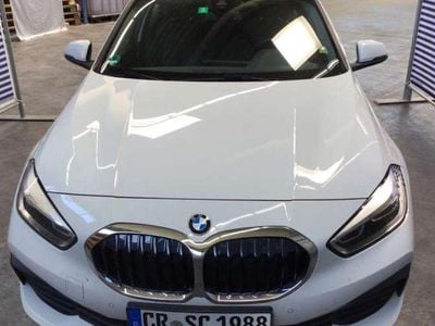 Gebraucht BMW 118 Sport Line 136 PS (100 kW) 2023 Weiß Kleinwagen