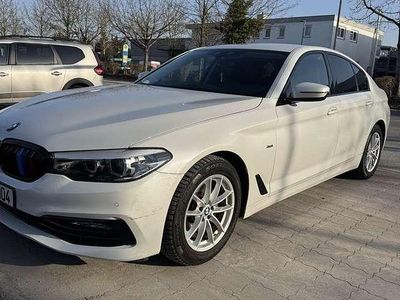 Gebraucht BMW 520 Sport Line 190 PS (139 kW) 2017 Weiß Limousine