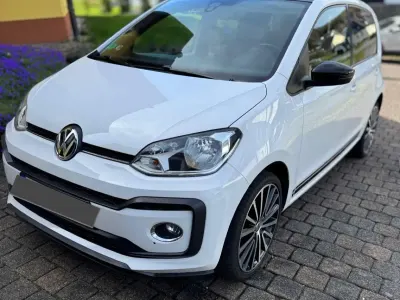 Gebraucht VW up! CLUB 90 PS (66 kW) 2017 Weiß Kleinwagen