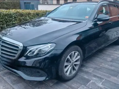 Gebraucht Mercedes E200 184 PS (135 kW) 2017 Schwarz Kombi