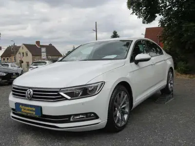 Gebraucht VW Passat Comfortline 150 PS (110 kW) 2018 Weiß Limousine