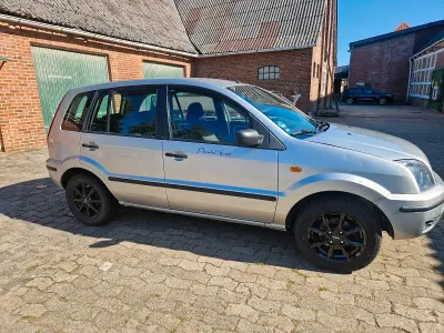 Gebraucht Ford Fusion 68 PS (50 kW) 2005 Silber Kleinwagen