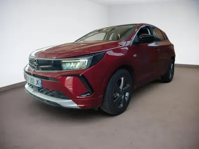 Gebraucht Opel Grandland X Elegance 131 PS (96 kW) 2023 Lackierung bright red/metallic k SUV