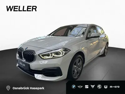 Gebraucht BMW 118 Advantage 136 PS (100 kW) 2023 Alpinweiss iii (weiß) Kombi