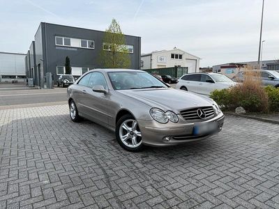 Usata Mercedes CLK200 163 CV (119 kW) 2003 Andere farben Berlina