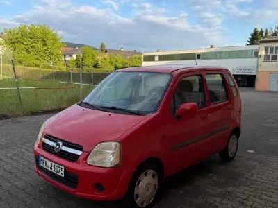 Używany Opel Agila 70 KM (51 kW) 2005 Czerwony Minivan