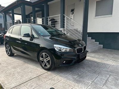 Begagnad BMW 218 Sport Line 136 HK (100 kW) 2017 Svart Kombi