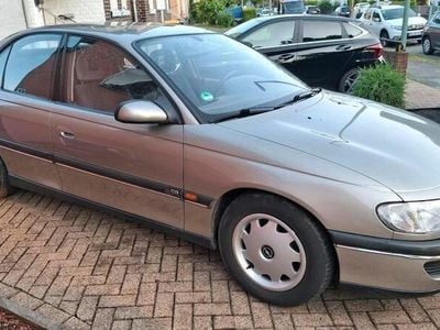 Opel Omega
