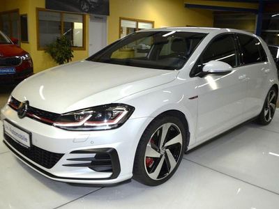 Weiß Gebraucht 2017 VW Golf VII GTI Limousine | 19.880 € (Etwas zu teuer)