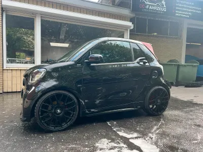 Gebraucht Smart ForTwo Cabrio Brabus 120 PS (88 kW) 2019 Schwarz Cabrio