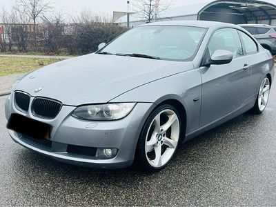 Gebraucht BMW 320 M Sport 177 PS (130 kW) 2010 Grau Coupé