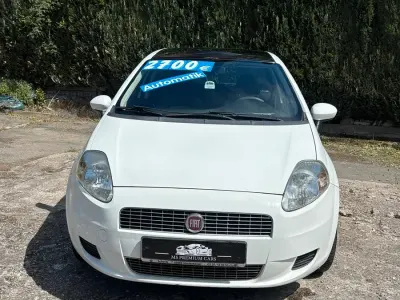 Usata Fiat Punto 77 CV (56 kW) 2009 Bianco Utilitaria