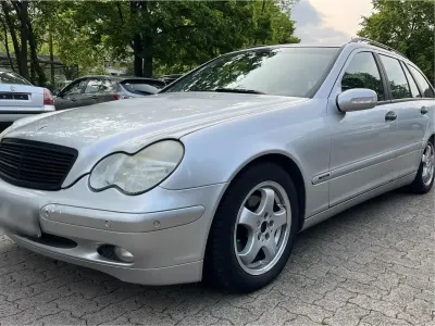 Gebraucht Mercedes C180 145 PS (106 kW) 2003 Silber Kombi