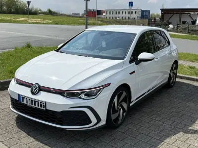 Gebraucht VW Golf VIII GTI 245 PS (180 kW) 2021 Weiß Limousine