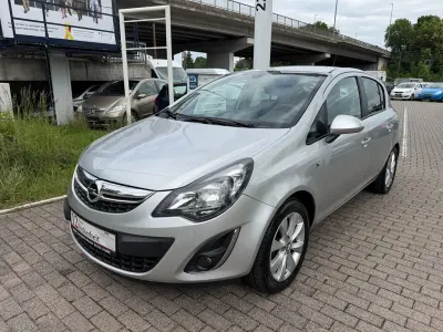 Gebraucht Opel Corsa Active 101 PS (74 kW) 2014 Argon silber/ice silver (m2) Kleinwagen