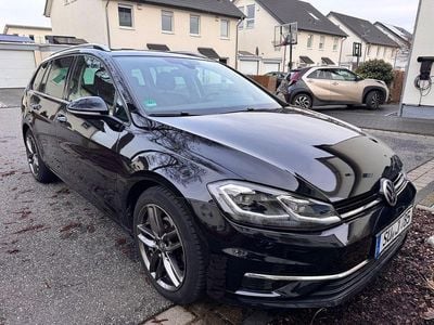 Gebraucht VW Golf VII Highline 150 PS (110 kW) 2017 Schwarz Kombi