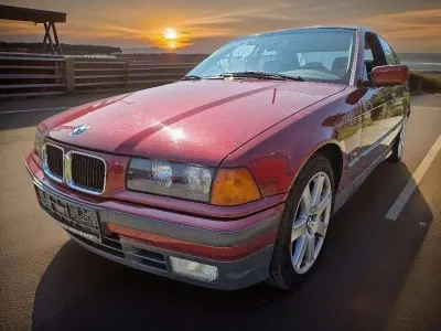Gebraucht BMW 316 Sport Line 102 PS (75 kW) 1995 Rot Limousine