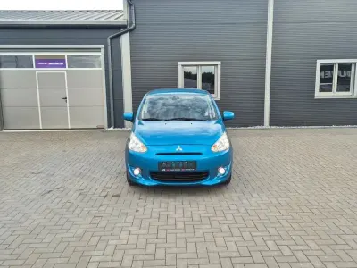 Gebraucht Mitsubishi Space Star Diamant Edition 80 PS (58 kW) 2016 Blau Kleinwagen