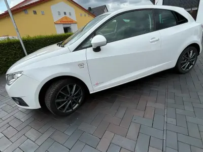 Gebraucht Seat Ibiza 105 PS (77 kW) 2012 Weiß Coupé