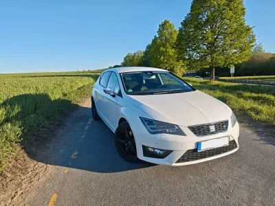 Używany Seat Leon ST FR 184 KM (135 kW) 2013 Biały Kombi