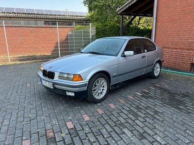 BMW 318 Compact