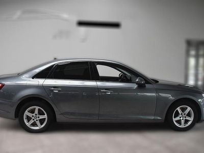 Gebraucht Audi A4 Sport 150 PS (110 kW) 2018 Grau metallic
