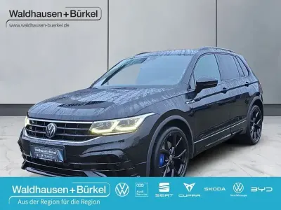 Second-hand VW Tiguan R 320 CP (235 kW) 2023 Negru SUV