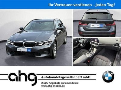 Mineralgrau metallic Gebraucht 2020 BMW 320 Advantage Kombi | 23.860 € (Fairer Preis)