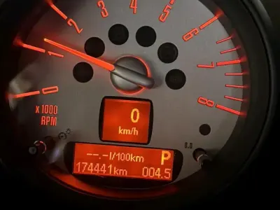 Gebraucht Mini Cooper 180 PS (132 kW) 2011 Weiß Kleinwagen