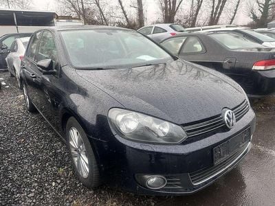 Gebraucht VW Golf VI Style 105 PS (77 kW) 2011 Moonlight blue perleffekt Kleinwagen
