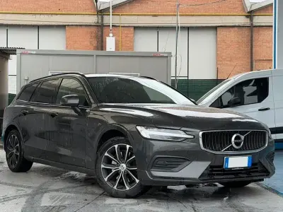 Gebraucht Volvo V60 197 PS (144 kW) 2021 Grau Kombi