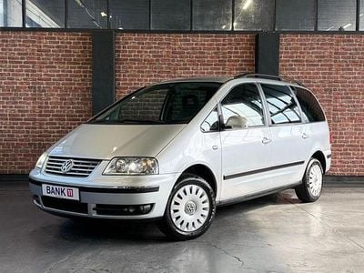 Second-hand VW Sharan Comfortline 140 CP (102 kW) 2006 Argintiu Monovolum