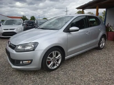 Gebraucht VW Polo Trendline 75 PS (55 kW) 2012 Reflexsilber Kleinwagen