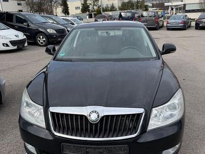 Gebraucht Skoda Octavia Elegance 140 PS (102 kW) 2012 Schwarz Kombi