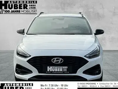Neu Hyundai i30 Advantage 150 PS (110 kW) 2025 Weiß Kombi