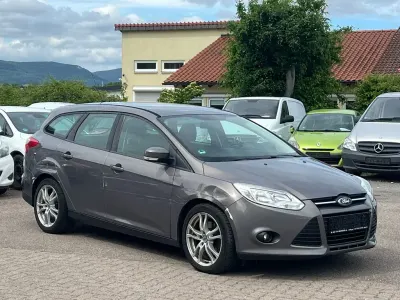 Gebraucht Ford Focus 150 PS (110 kW) 2012 Braun Limousine
